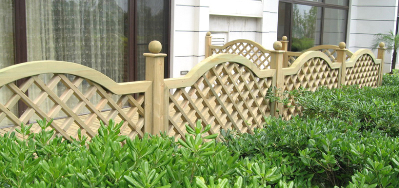 戶(hù)外防腐木圍欄定制